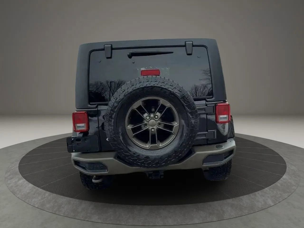 Used 2016 Jeep Wrangler Unlimited Sahara image 4