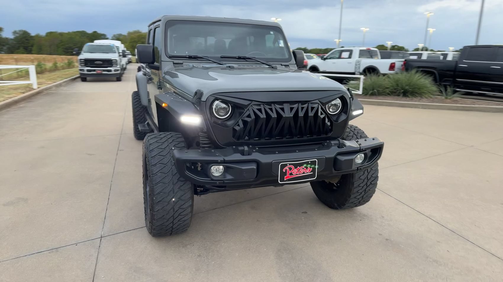 Used 2021 Jeep Gladiator Sport AWD/4WD image 2