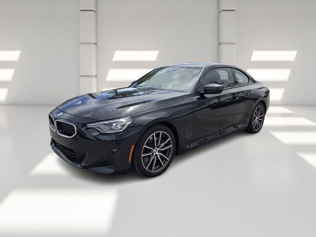 Used 2025 BMW 230i Coupe RWD image 4