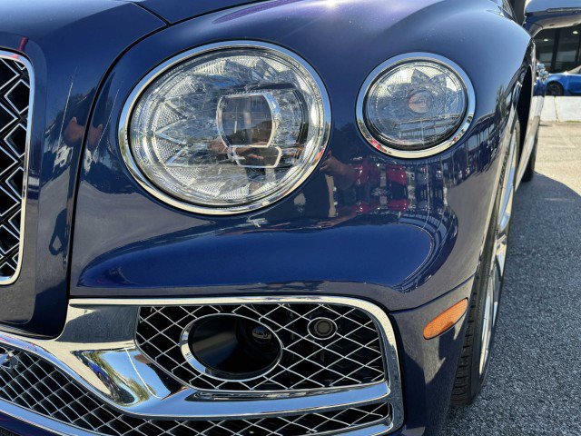 Used 2023 Bentley Flying Spur W12 image 14