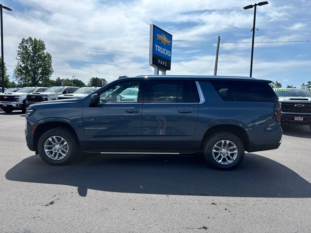 New 2026 Chevrolet Suburban LT AWD/4WD image 9