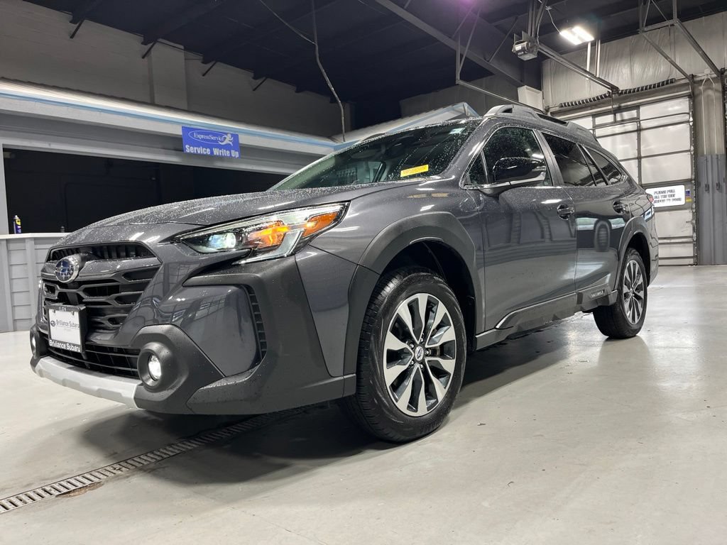 Used 2024 Subaru Outback Limited AWD/4WD image 4