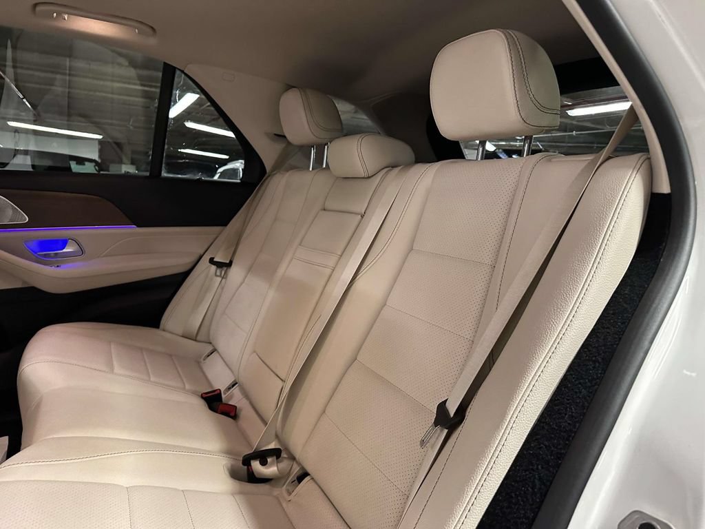 Used 2022 Mercedes-Benz GLE 350 4MATIC w/ Premium Package image 15