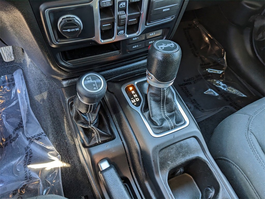 Used 2018 Jeep Wrangler Unlimited Sahara image 24