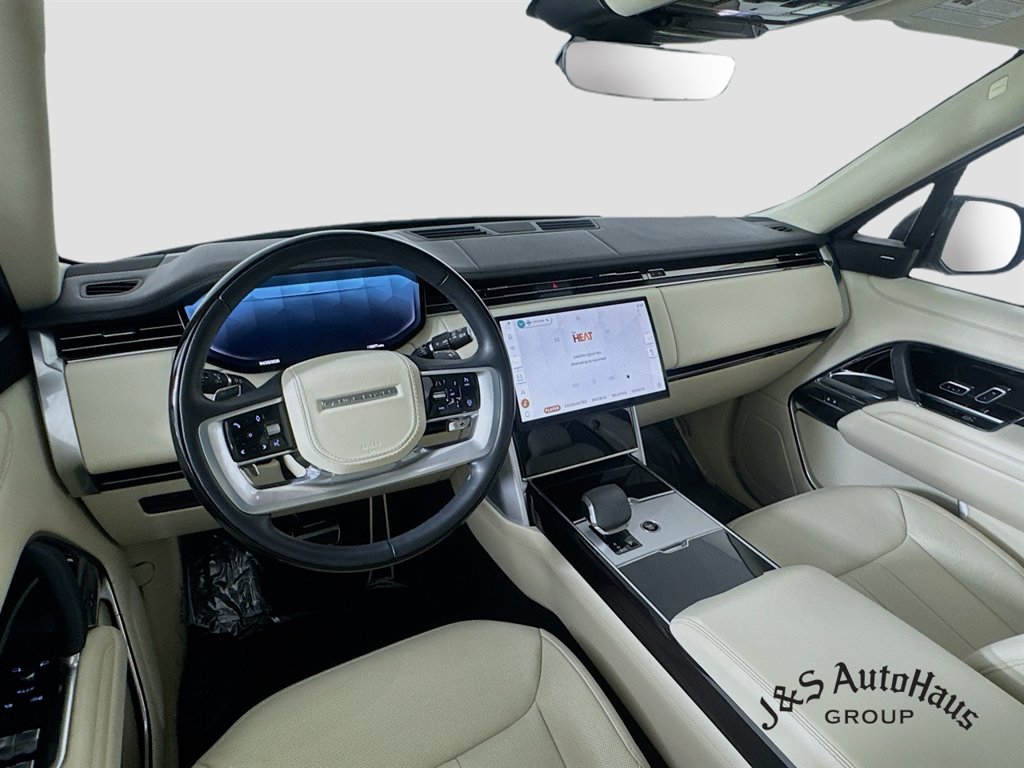 Used 2024 Land Rover Range Rover Long Wheelbase SE AWD/4WD image 30