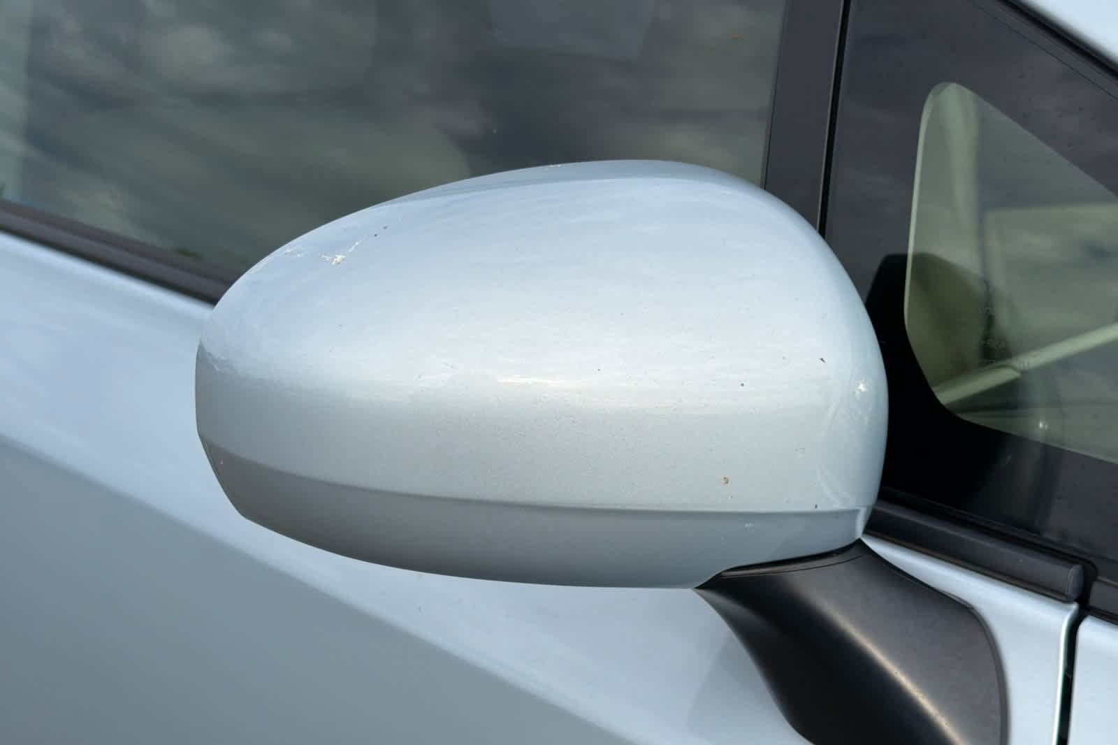 Used 2016 Toyota Prius V Five FWD image 17