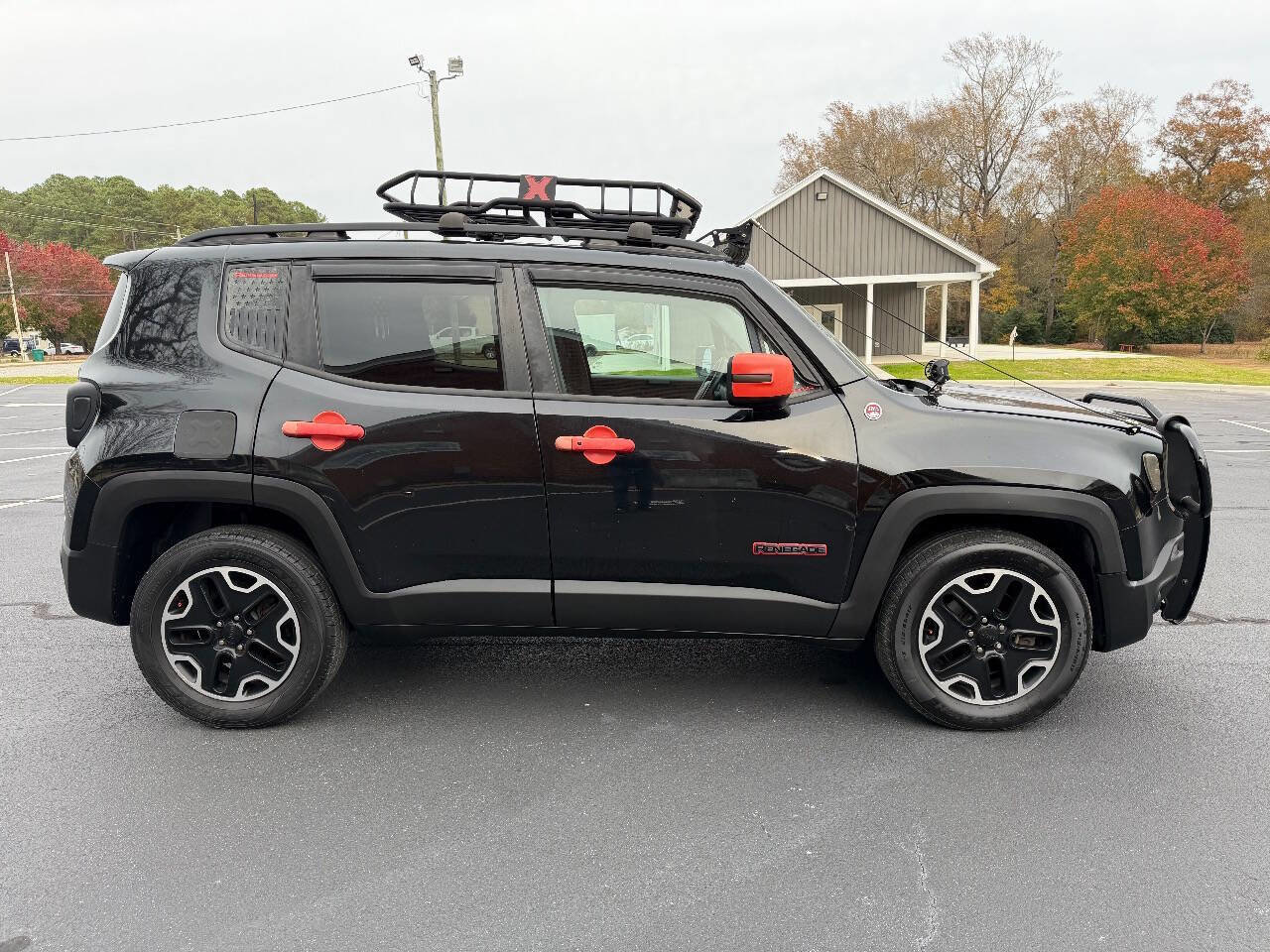 Used 2016 Jeep Renegade Trailhawk w/ Popular Equipment Group image 9