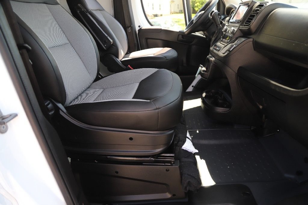 Used 2026 RAM ProMaster 2500 w/ Convenience Group FWD image 46