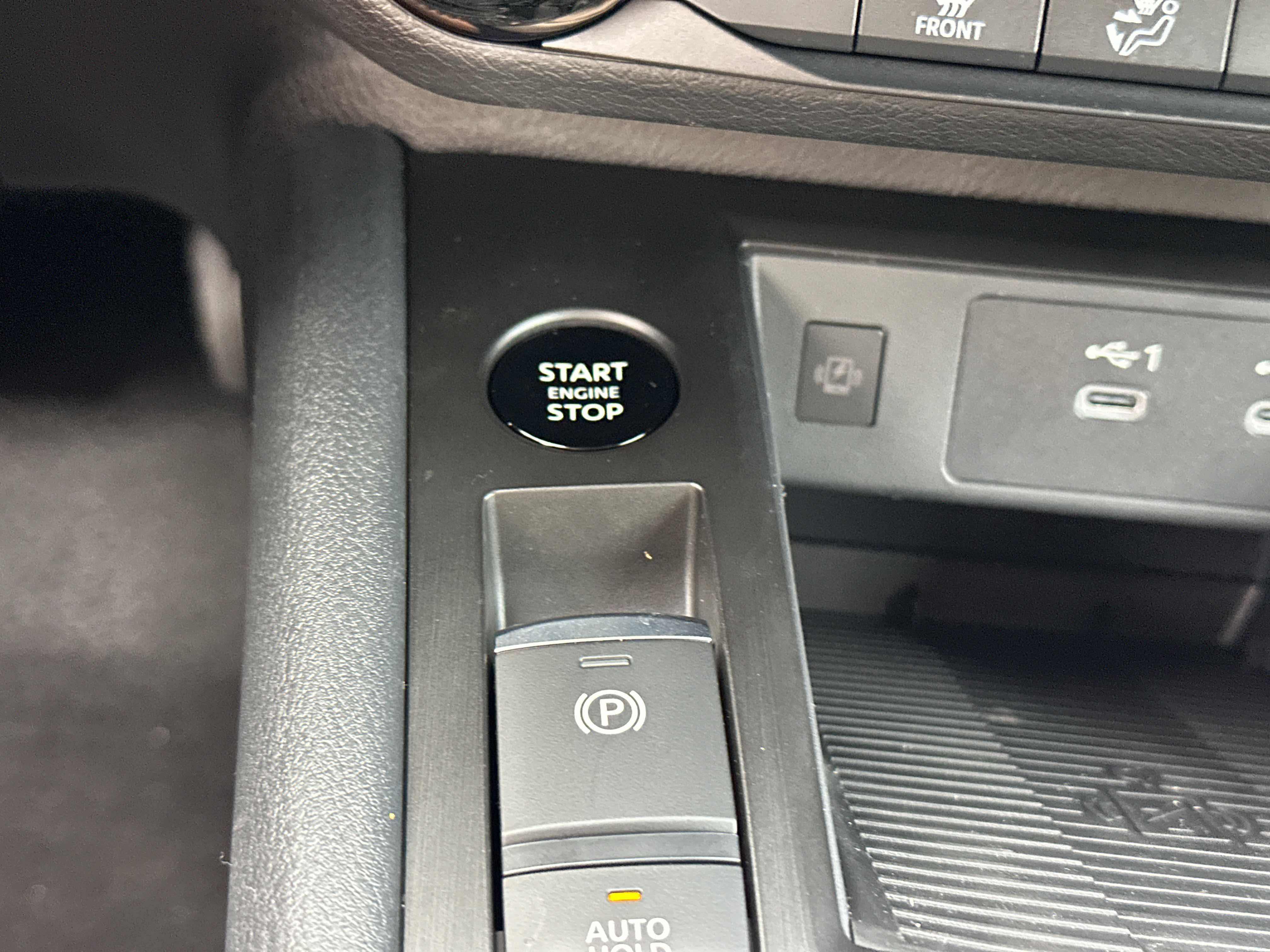 New 2026 Nissan Kicks SV AWD/4WD image 36