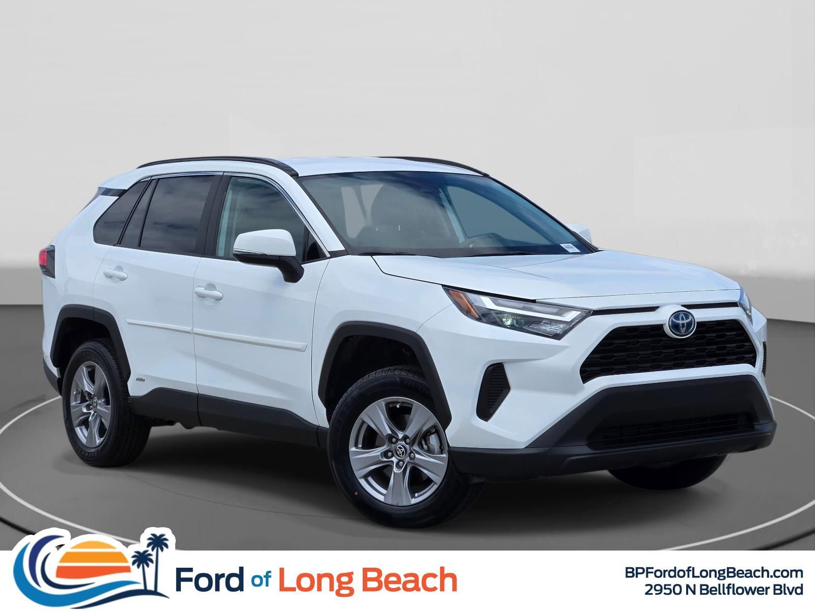 Used 2024 Toyota RAV4 LE AWD/4WD image 1