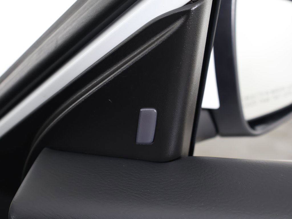 Used 2023 Nissan Sentra SV image 32