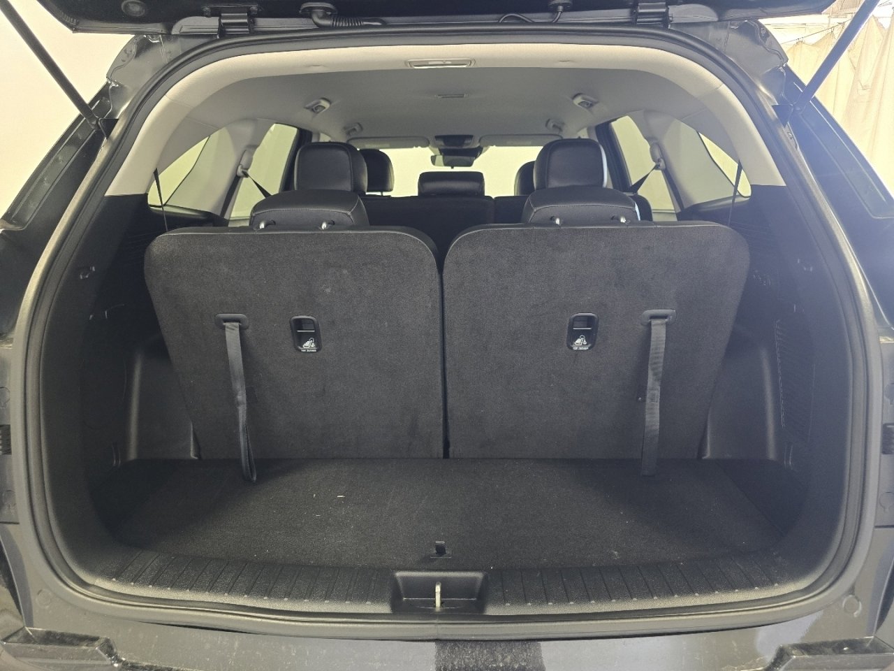 Used 2022 Kia Sorento S image 17