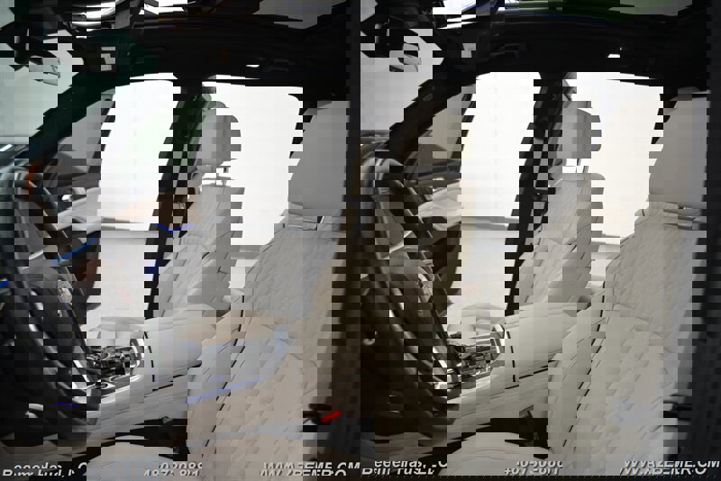 Used 2022 BMW ALPINA XB7 image 16