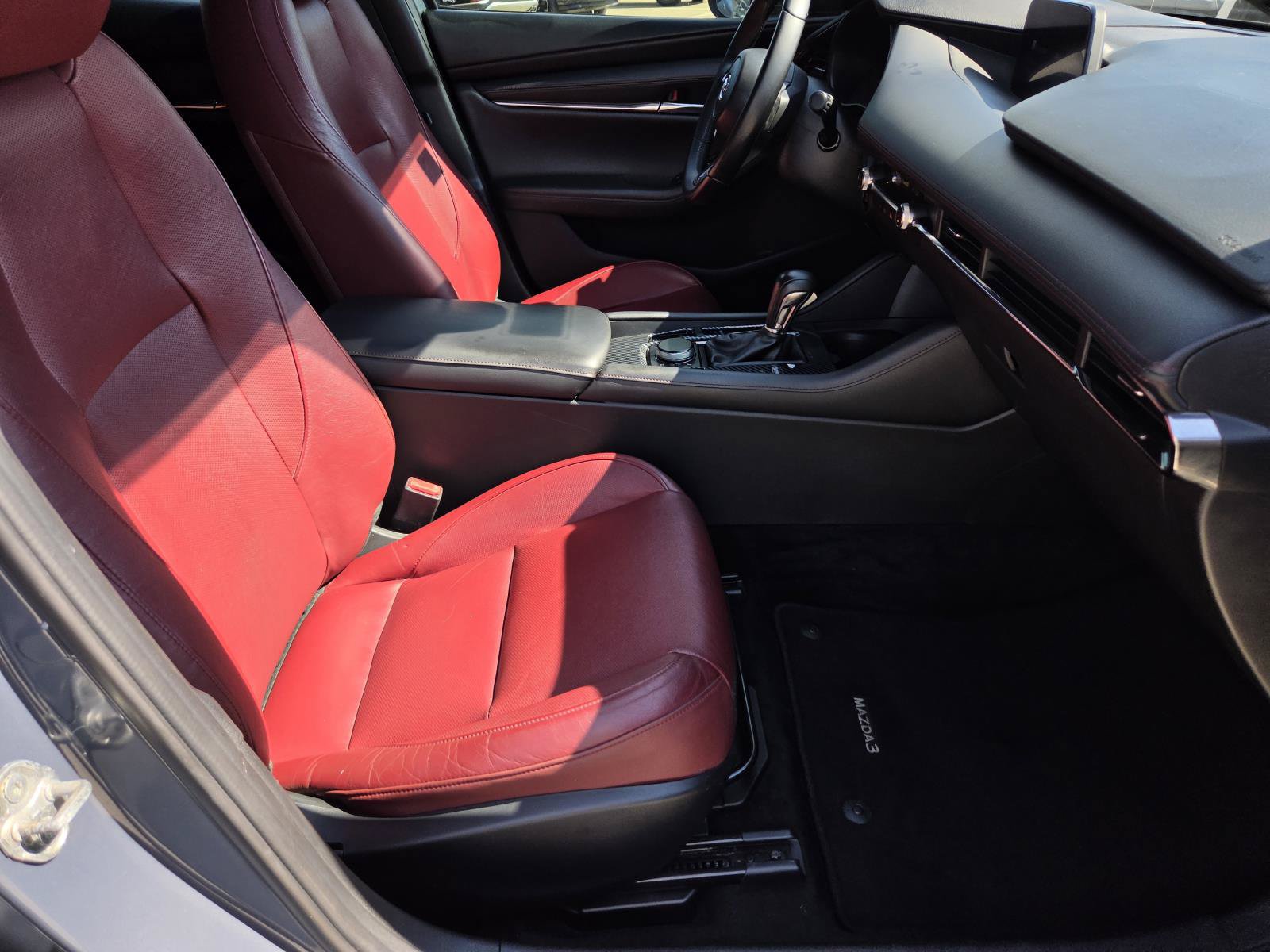 Used 2022 MAZDA MAZDA3 s FWD image 8