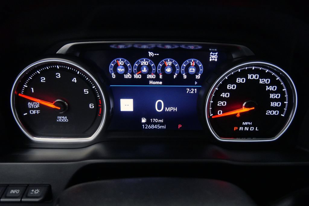 Used 2019 Chevrolet Silverado 1500 High Country w/ Technology Package AWD/4WD image 24