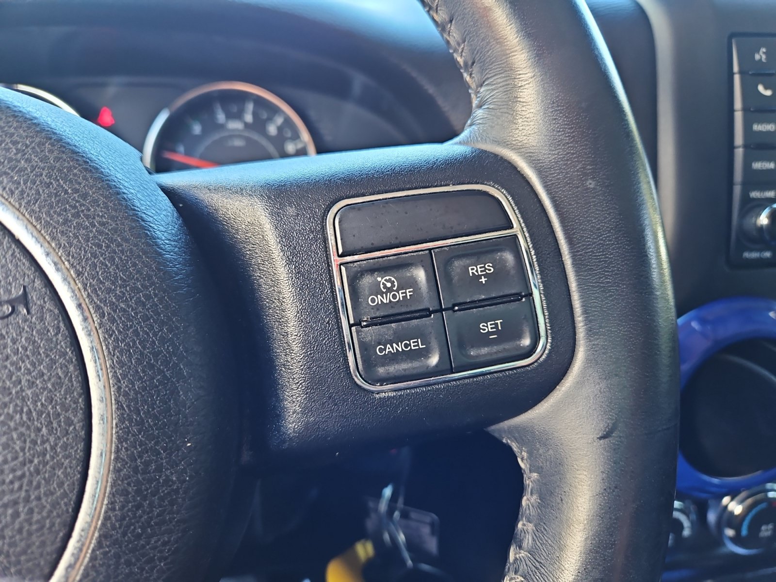 Used 2018 Jeep Wrangler Unlimited Sahara AWD/4WD image 24