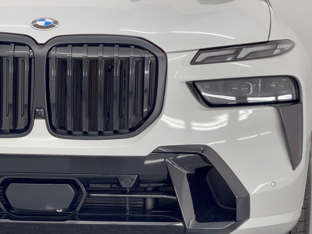 New 2027 BMW X7 xDrive40i w/ M Sport Package AWD/4WD image 12