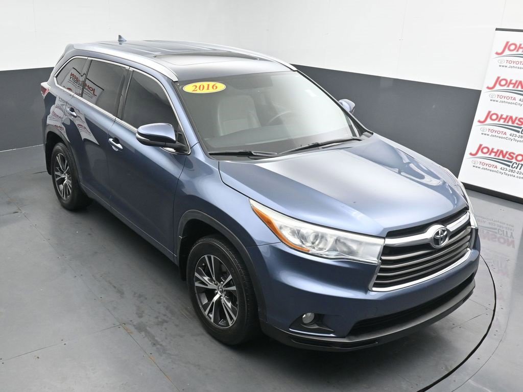 Used 2016 Toyota Highlander XLE image 31