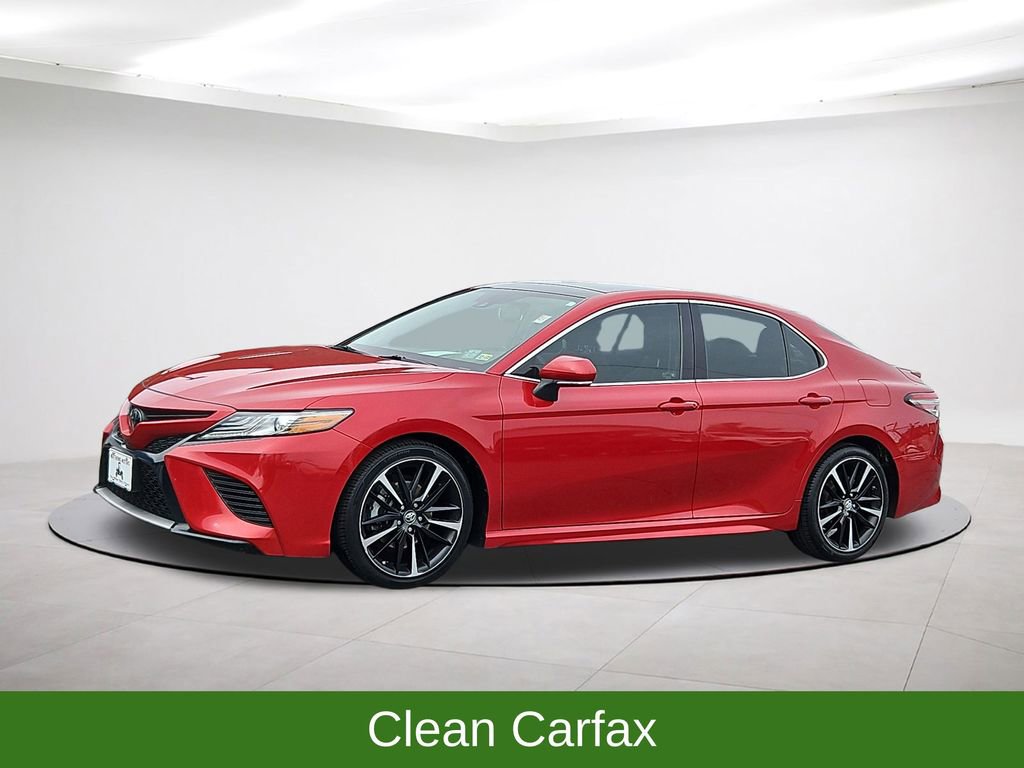 Used 2019 Toyota Camry XSE image 3