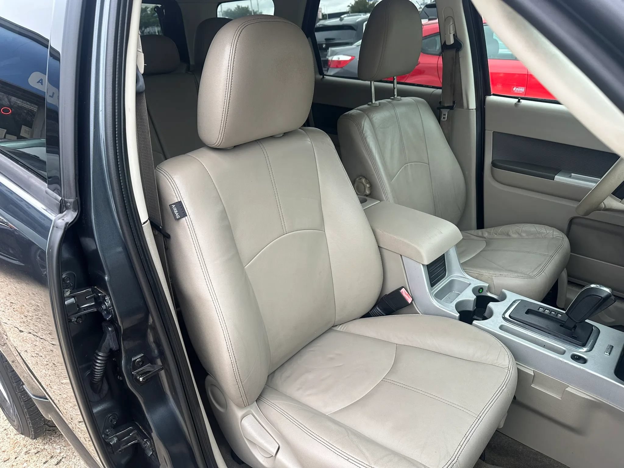 Used 2010 Mercury Mariner Premier AWD/4WD image 11