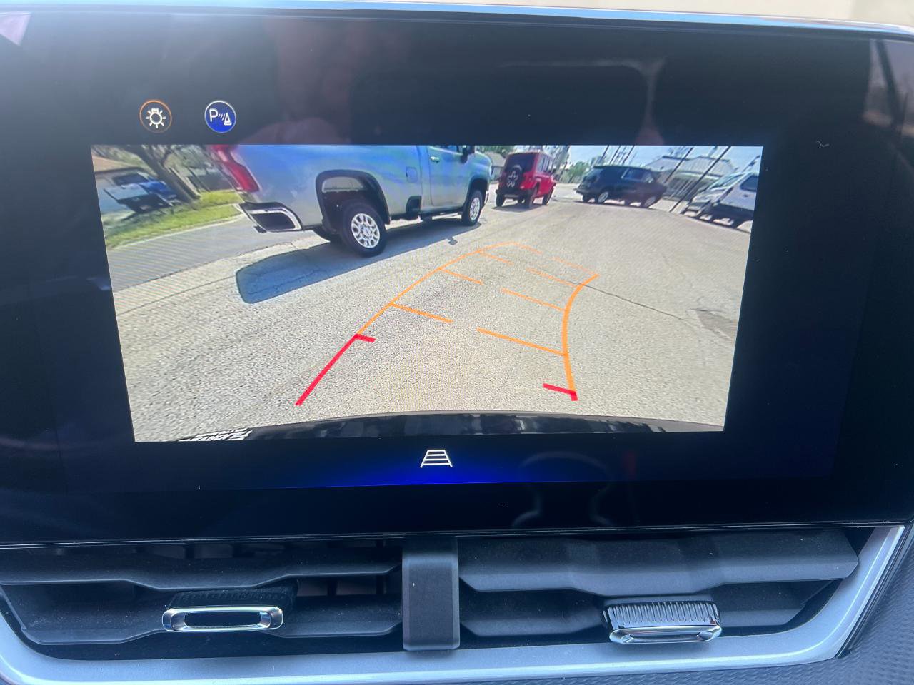 Used 2025 Chevrolet Equinox LT FWD image 55