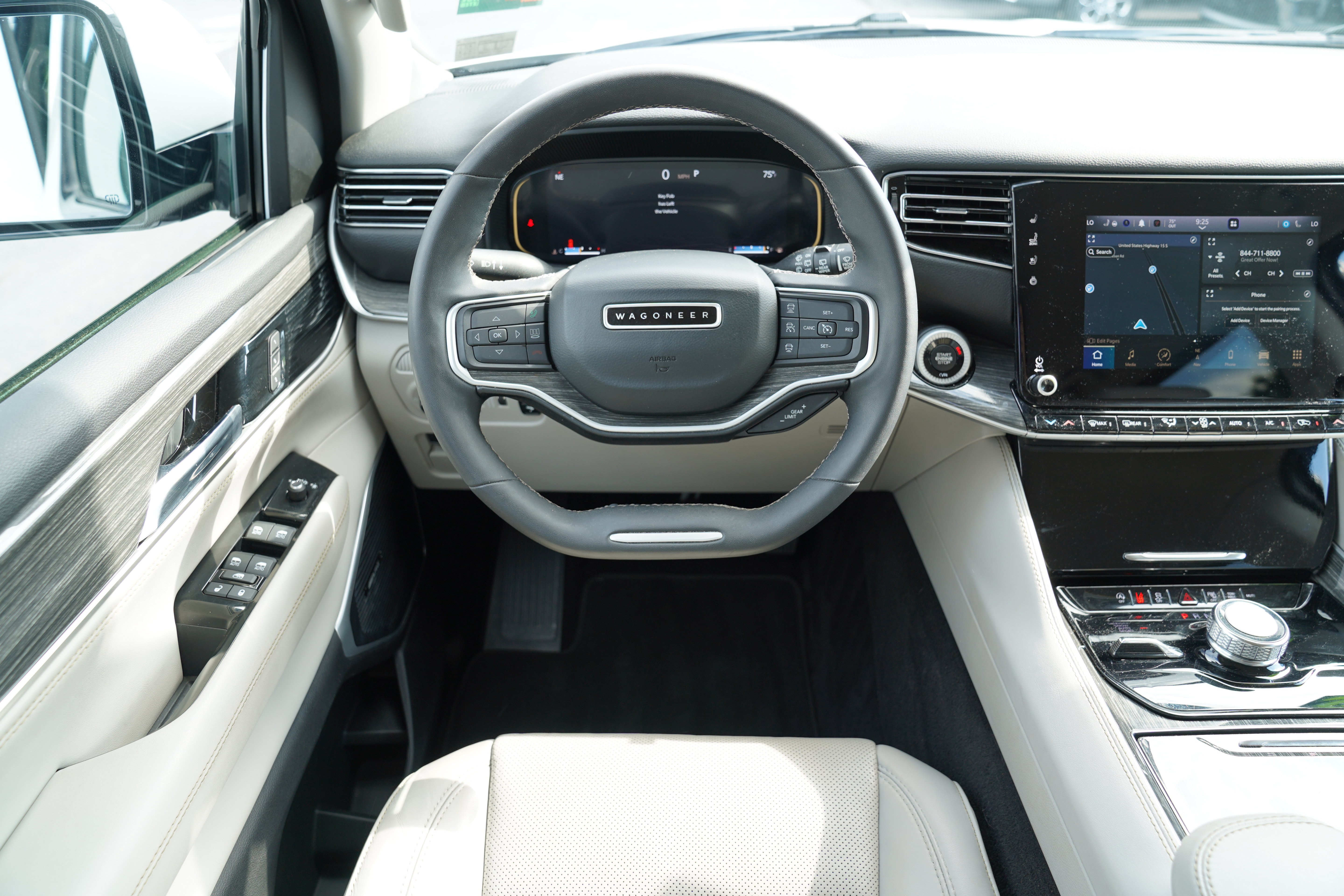 Used 2022 Jeep Wagoneer Series II AWD/4WD image 13
