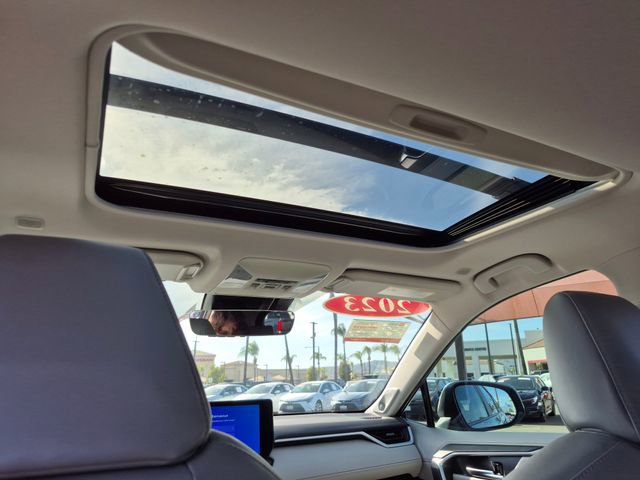 Used 2023 Toyota RAV4 Limited image 18