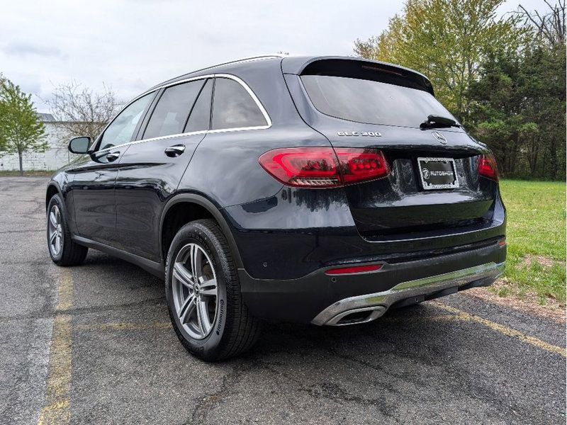Used 2022 Mercedes-Benz GLC 300 4MATIC w/ Premium Package Lite image 8