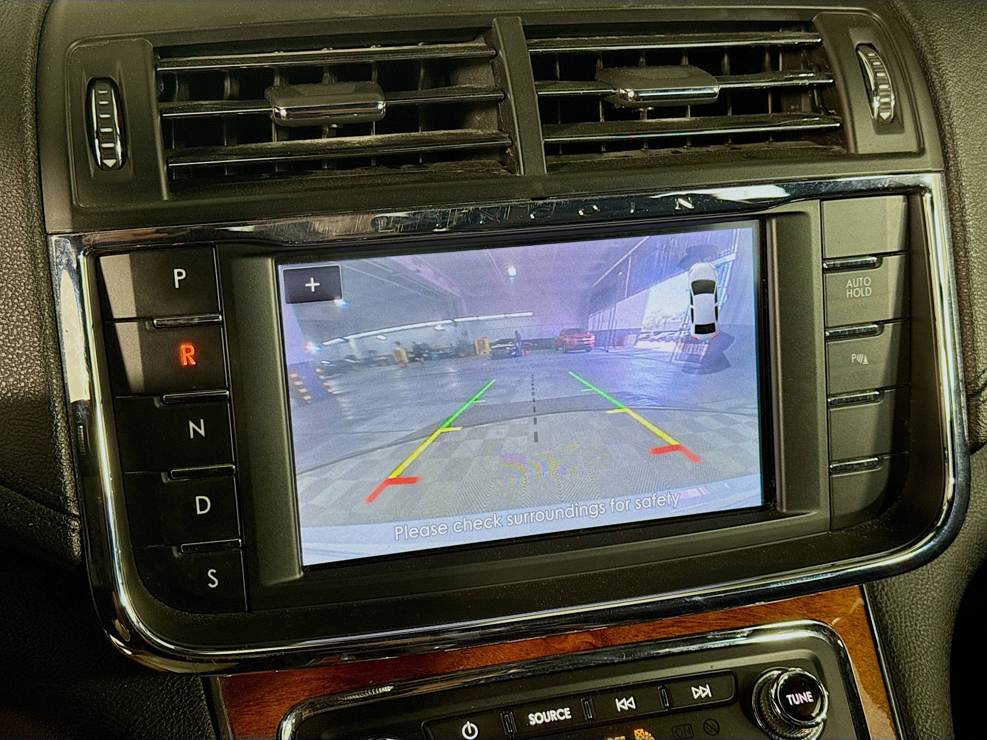 Used 2020 Lincoln Continental image 19