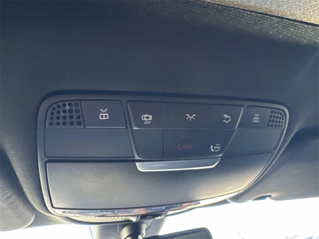 Used 2019 Mercedes-Benz C 300 C 300 image 27