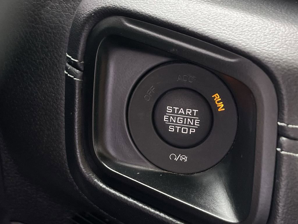Used 2024 Jeep Wrangler Sahara image 16