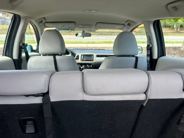 Used 2016 Honda HR-V LX image 11