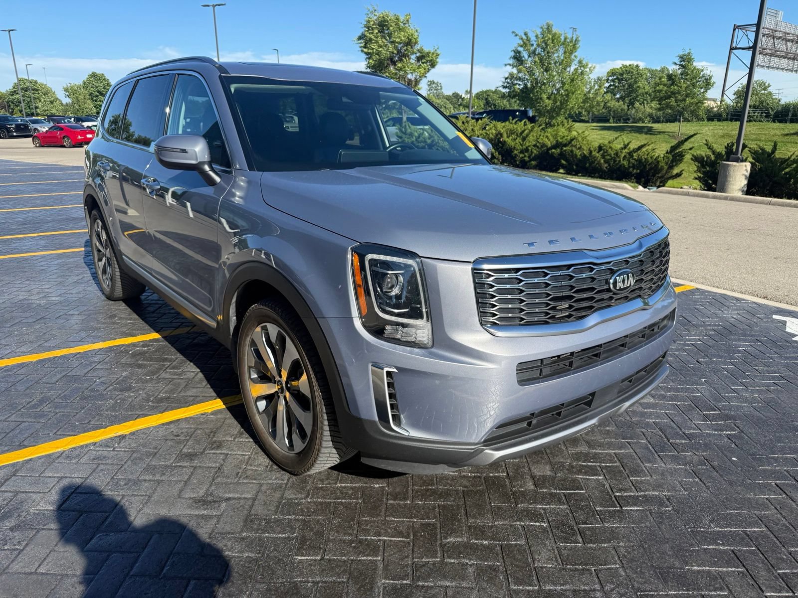 Used 2020 Kia Telluride S AWD/4WD image 3