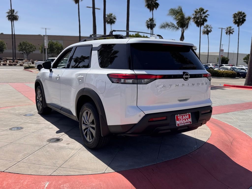 New 2025 Nissan Pathfinder SV image 5
