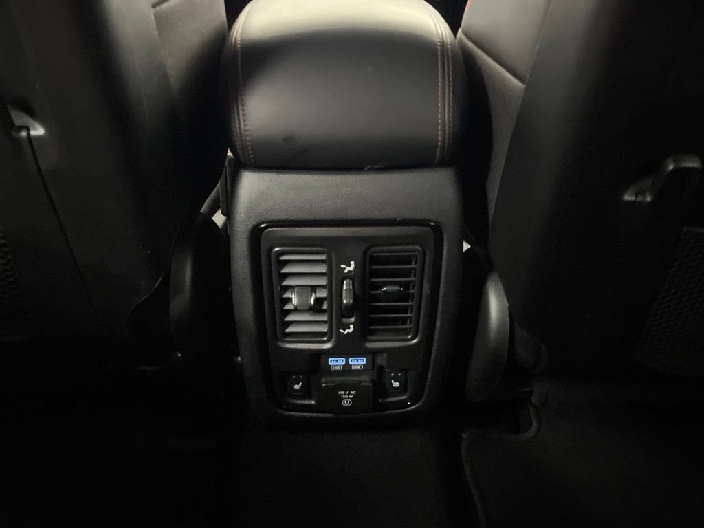 Used 2025 Dodge Durango R/T AWD/4WD image 32