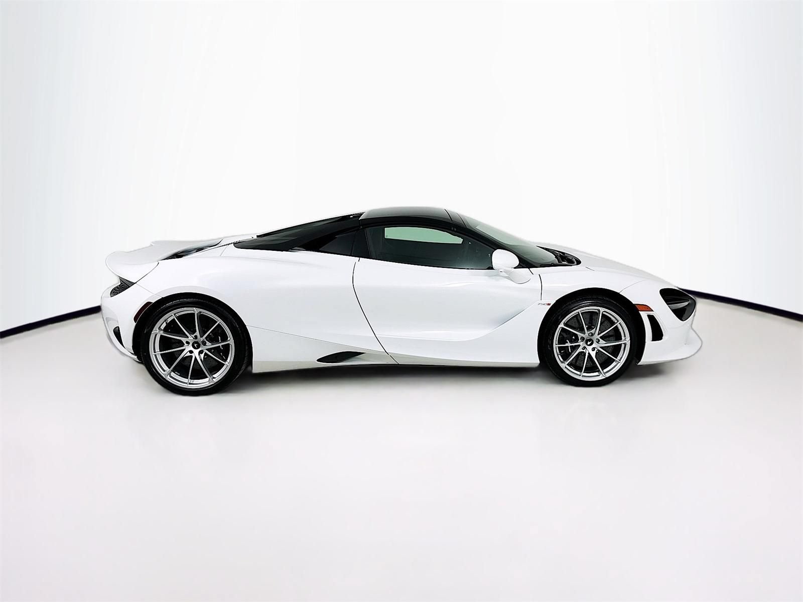 Used 2024 McLaren 750S Spider RWD image 3