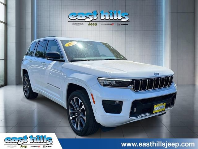 Used 2023 Jeep Grand Cherokee Overland AWD/4WD image 1