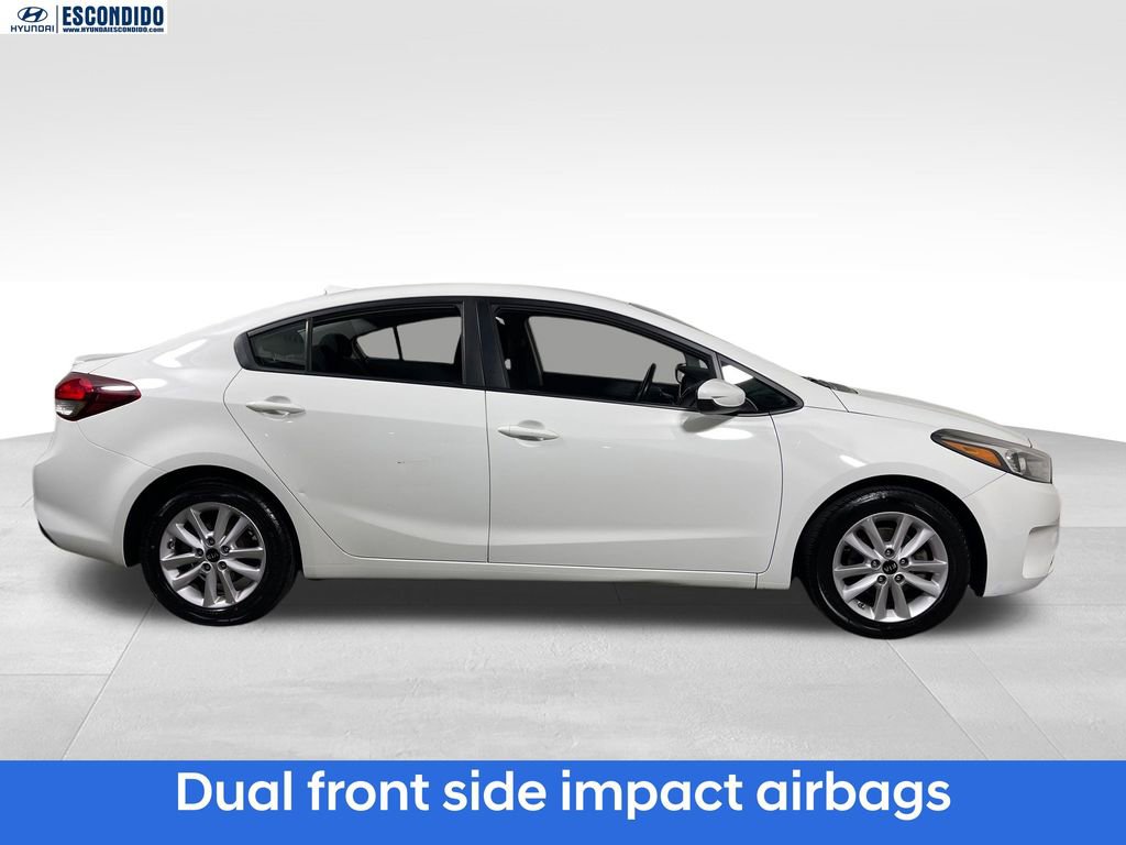 Used 2017 Kia Forte S image 6
