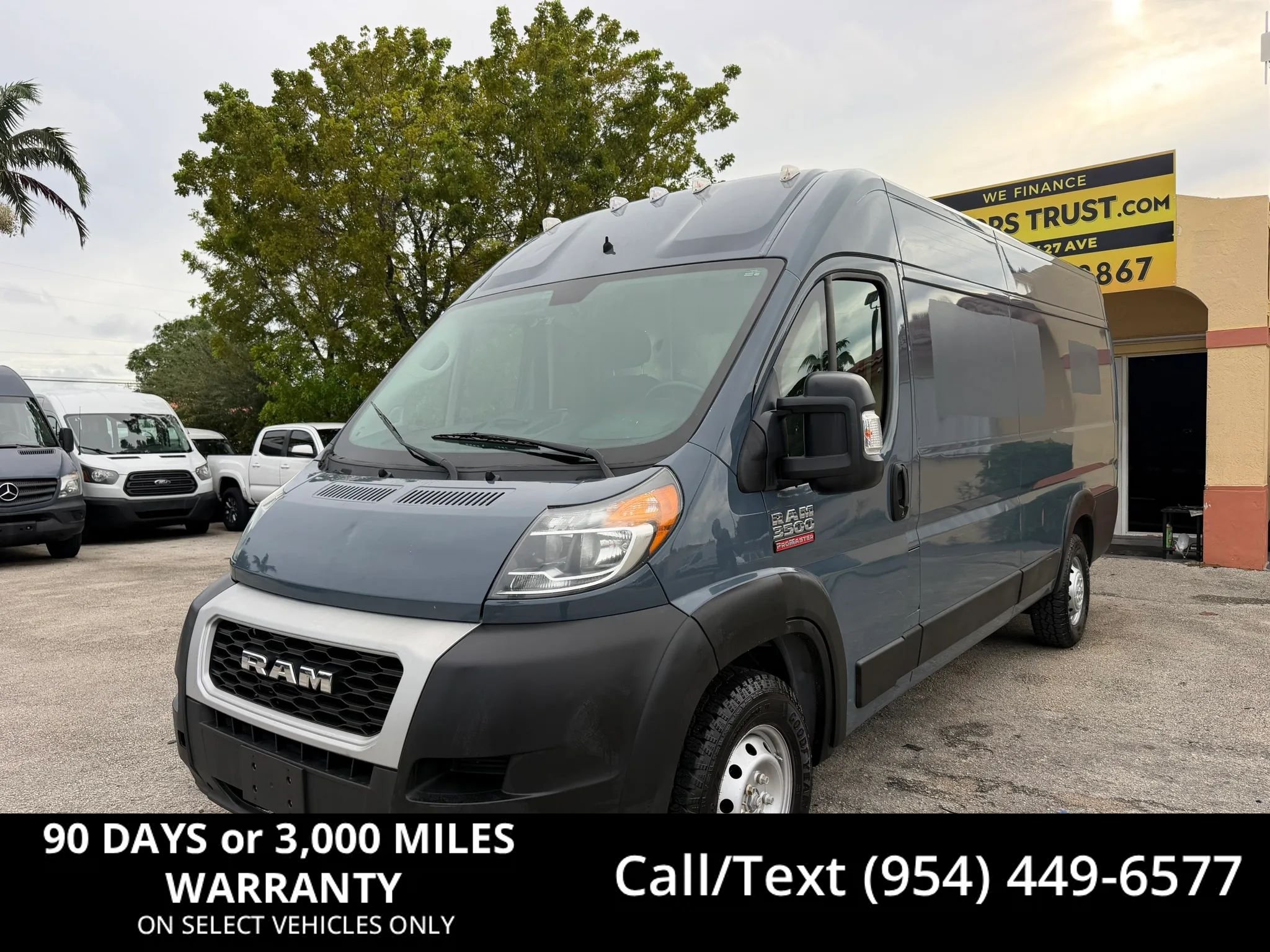 Used 2020 RAM ProMaster 3500 FWD image 1