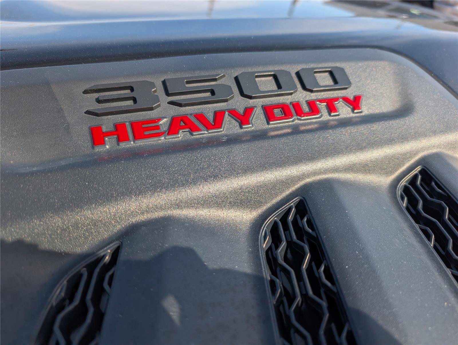 Used 2024 RAM 3500 Limited image 11