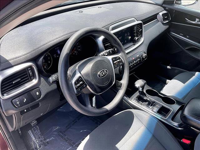 Used 2019 Kia Sorento LX image 14