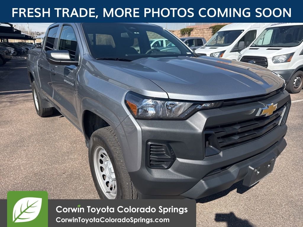 Used 2025 Chevrolet Colorado W/T w/ Advanced Trailering Package image 1