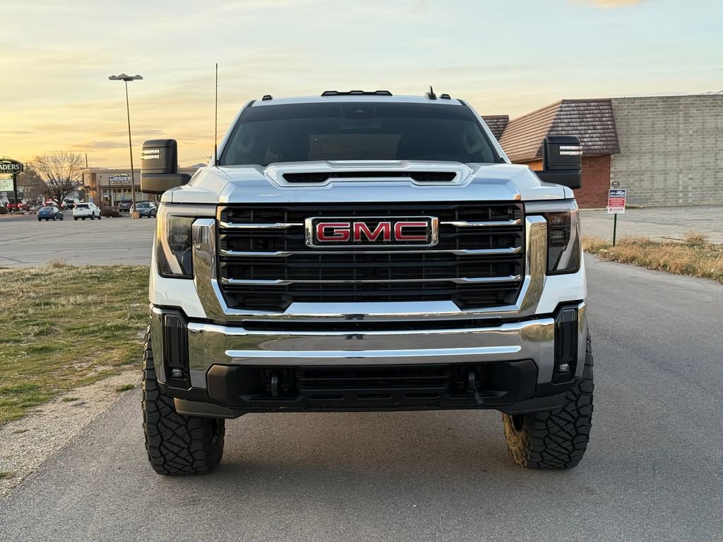 Used 2024 GMC Sierra 3500 SLE w/ SLE Convenience Package AWD/4WD image 5