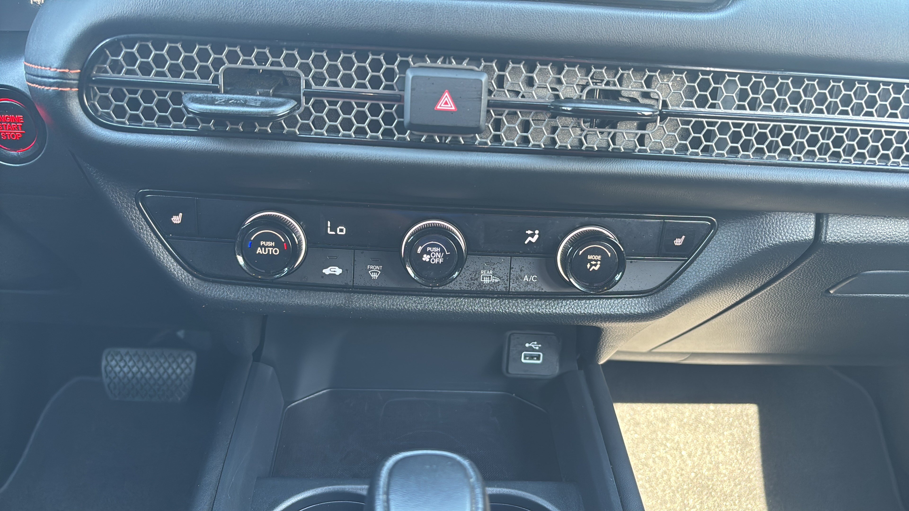 Used 2025 Honda HR-V Sport image 26