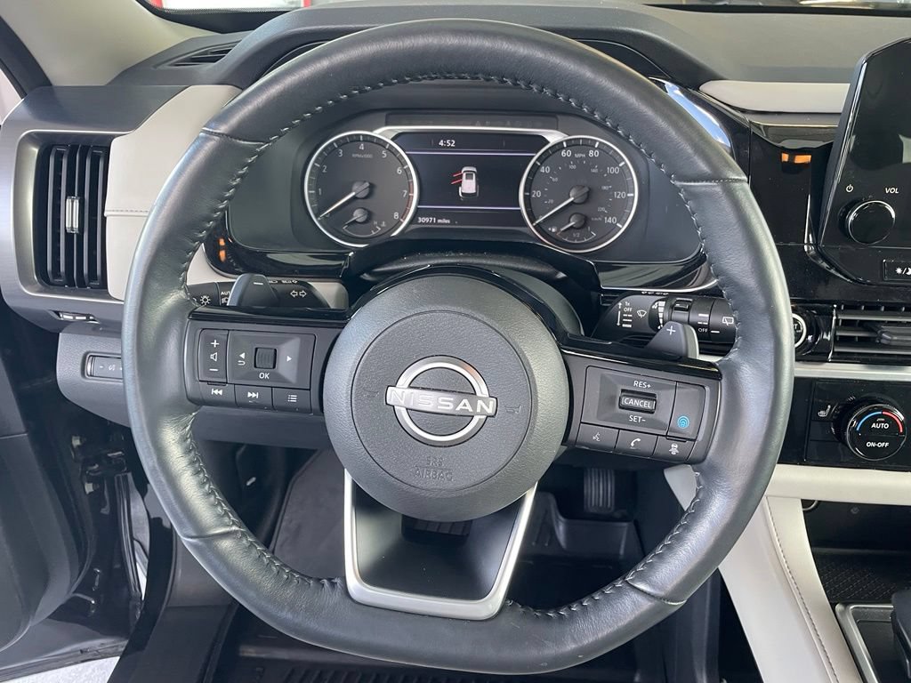 Certified 2023 Nissan Pathfinder SL FWD image 13