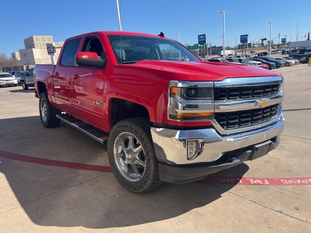 Used 2018 Chevrolet Silverado 1500 LT w/ Texas Edition image 4