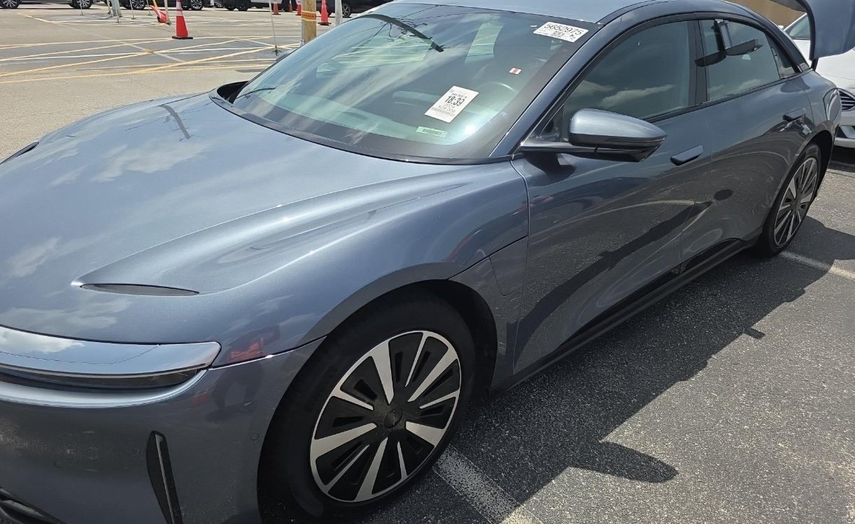 Used 2024 Lucid Air Pure RWD image 1