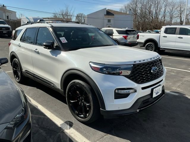Used 2020 Ford Explorer ST w/ ST Street Pack image 4