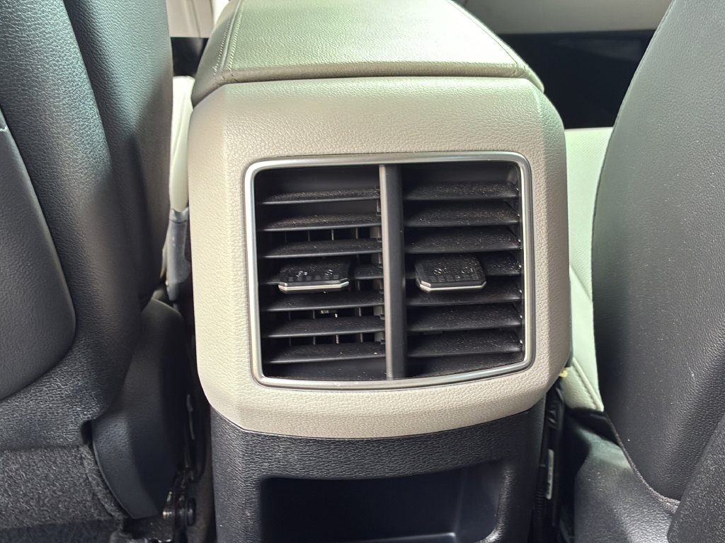 Used 2025 Kia Sportage EX FWD image 24