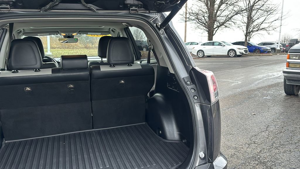Used 2018 Toyota RAV4 Limited image 34